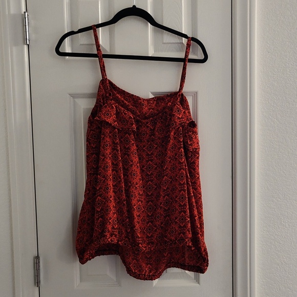 Torrid Red Patterned Ruffle Cami Size 1 - Picture 8 of 9